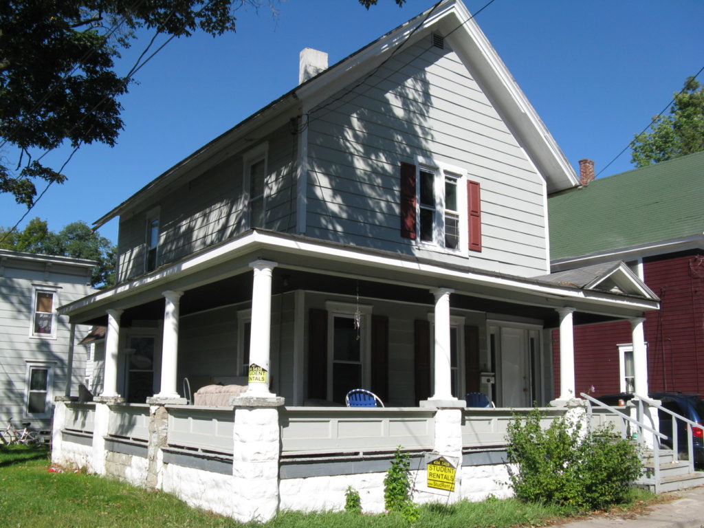 Student Housing Rentals Oneonta, 9 Lawn Ave., 4 Bedroom Apartments